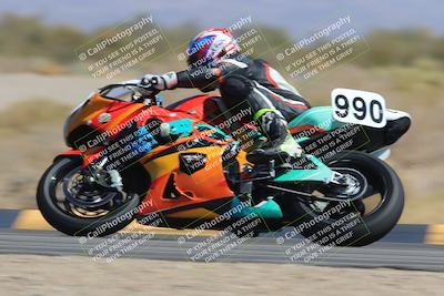 media/Mar-21-2025-CVMA Friday Practice (Fri) [[30cd4fe323]]/5-Racer 4/Session 4 (Turn 16)/